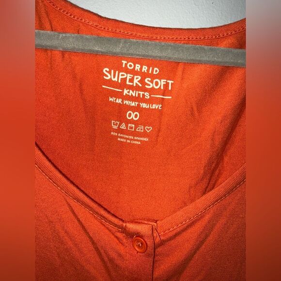 Torrid Super Soft Button-Front Seamed Babydoll Top in orange size 00 (10/12) EUC - Picture 3 of 5